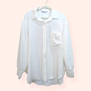 Cute flowy dress shirt, women's size L, brand: SO Goods for Life